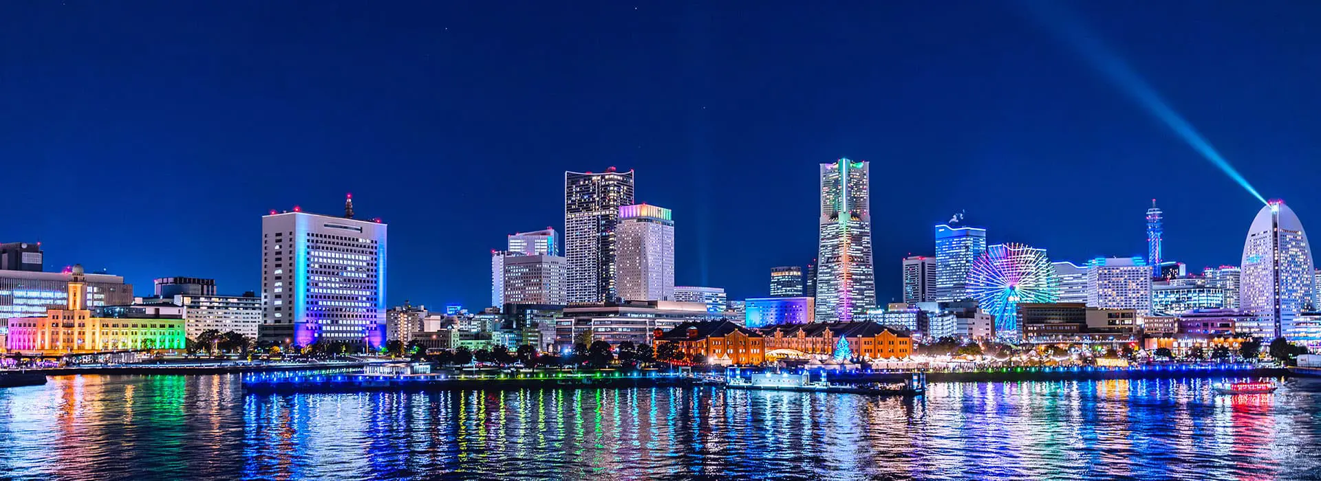 大さん橋から望む「ハイライト・オブ・ヨコハマ」 （昨年の様子）